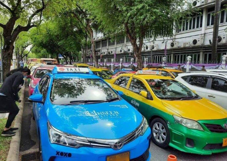 คนขับแท็กซี่ สมัครรับเงินเยียวยา ม. 40 รับ 5,000 บาท ได้แล้ว