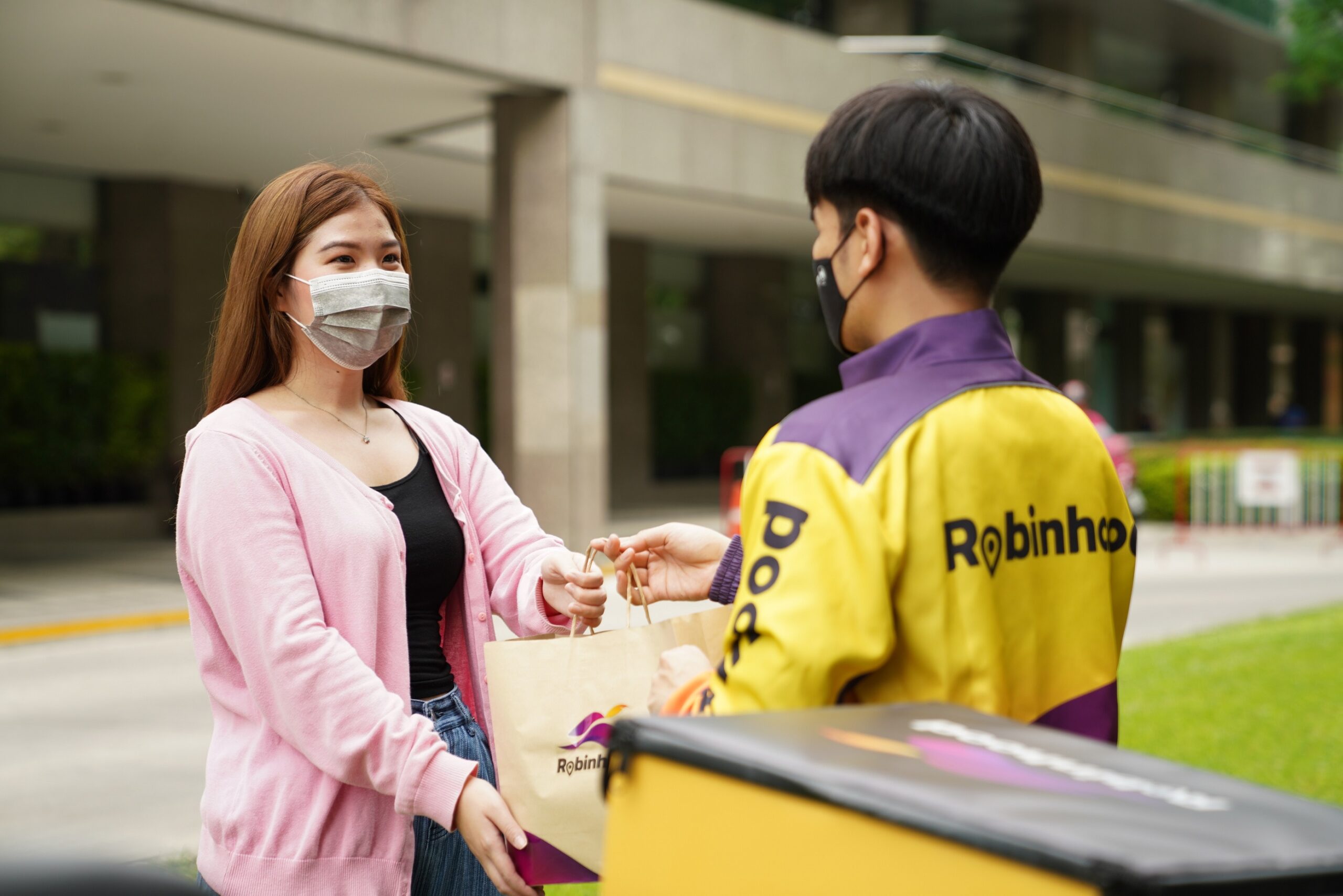 ไทยพาณิชย์ ผนึก โรบินฮู้ด ส่งฟรีทุกออร์เดอร์ช่วงล็อกดาวน์