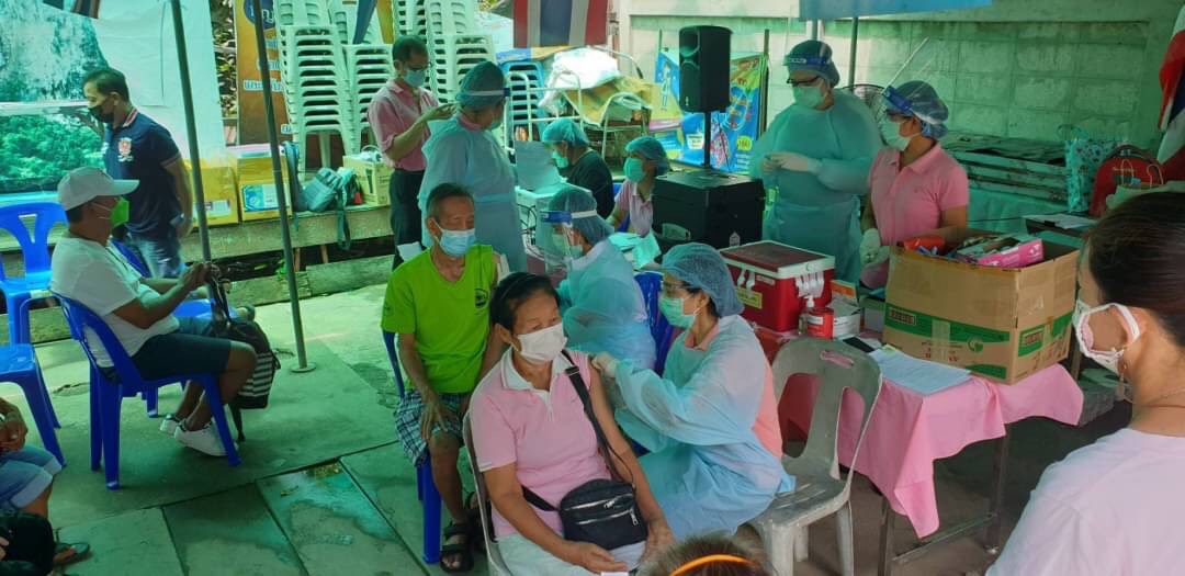 กทม.สั่ง 50 เขต เอ็กซเรย์ผู้สูงอายุ 60 ปีขึ้นไป เข้ารับวัคซีนโควิดโดยเร็ว