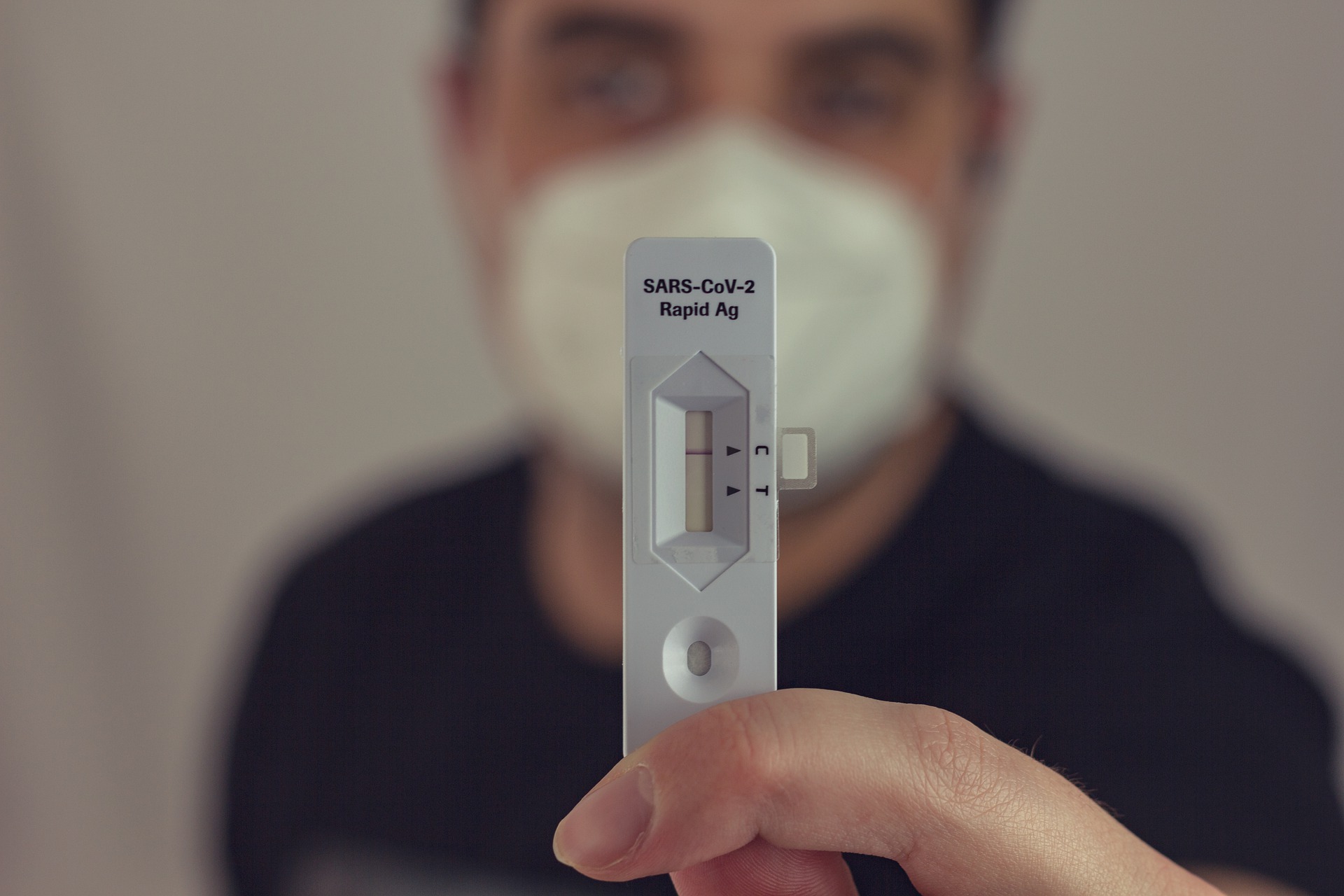 ผลตรวจ Antigen Test Kit “ไม่ถูกต้อง” รพ.จุฬาฯ เผยสาเหตุ
