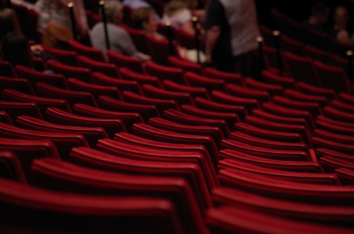 theater-1477670_960_720-728x482
