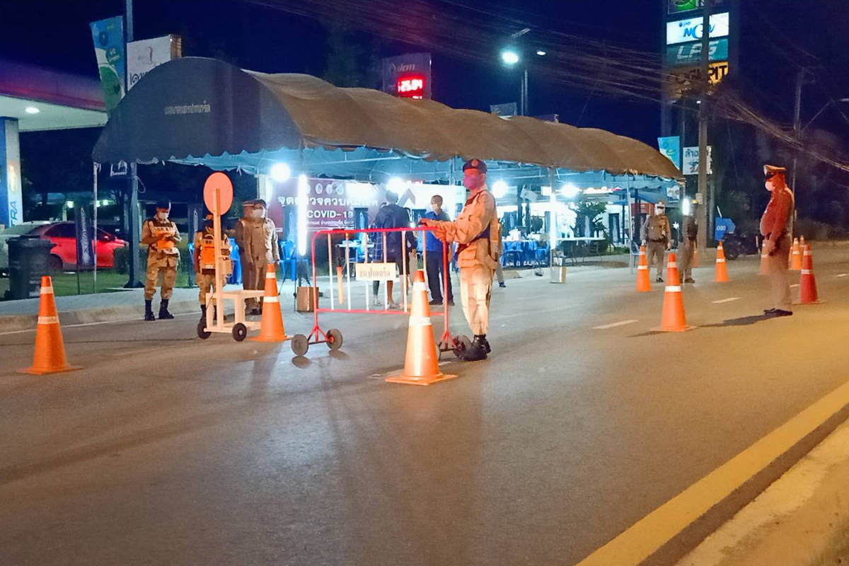 “ล็อกดาวน์-เคอร์ฟิว” ฉุดเศรษฐกิจไทย ธปท.หวั่นยืดเยื้อ หนุนคลังอัดเงินเพิ่ม
