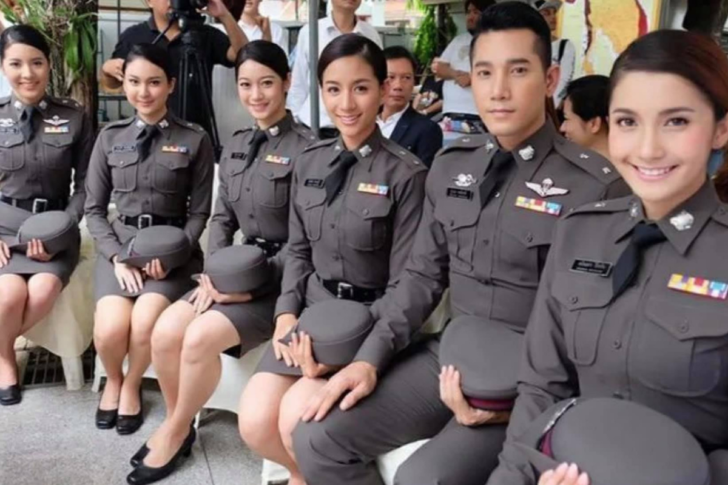 ตำรวจ ตำรวจ