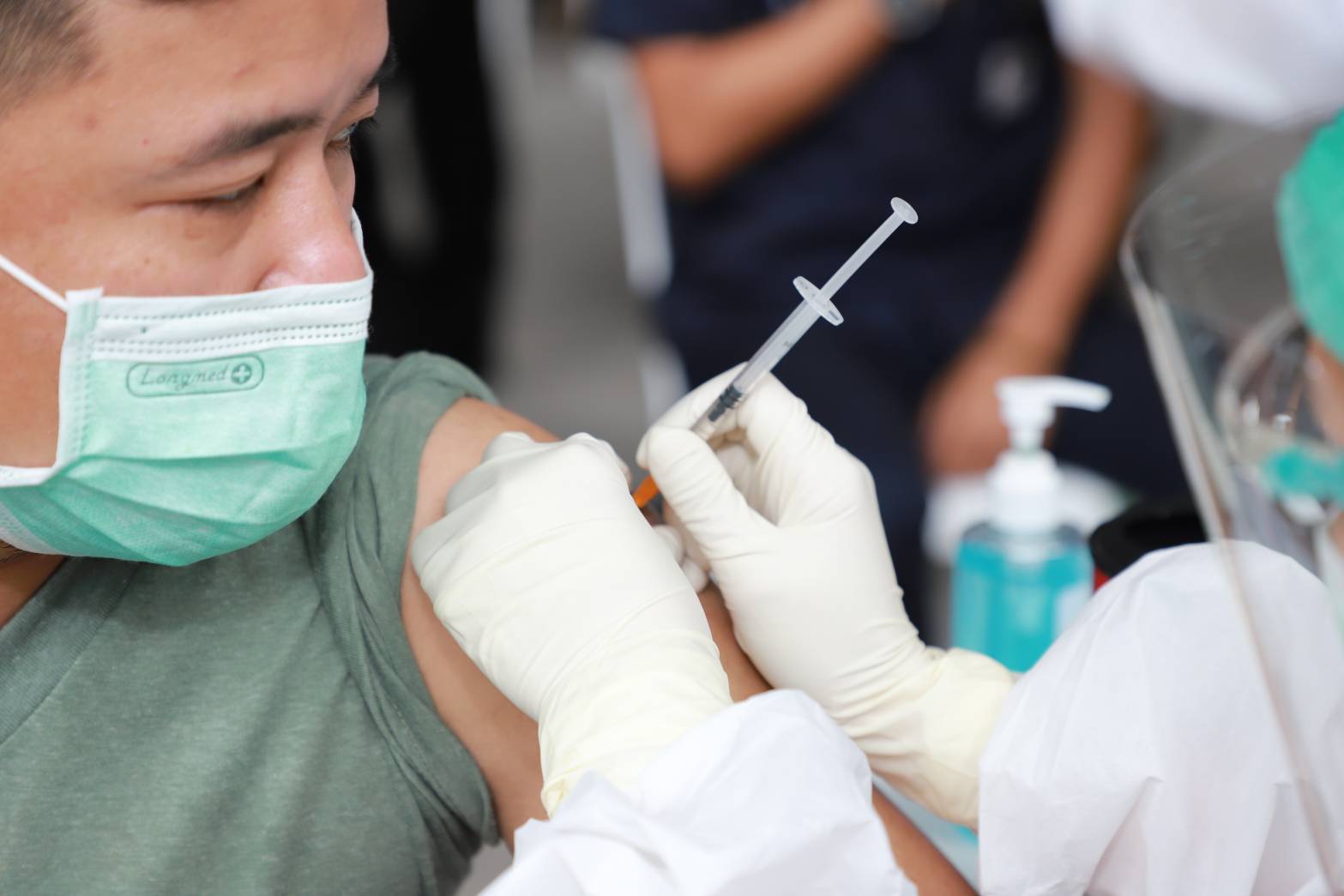 วัคซีนโควิด ผู้ประกันตน ม.33 ใน 4 จังหวัด เริ่มแล้ววันนี้ รองรับหมื่นคนต่อวัน – สังคม