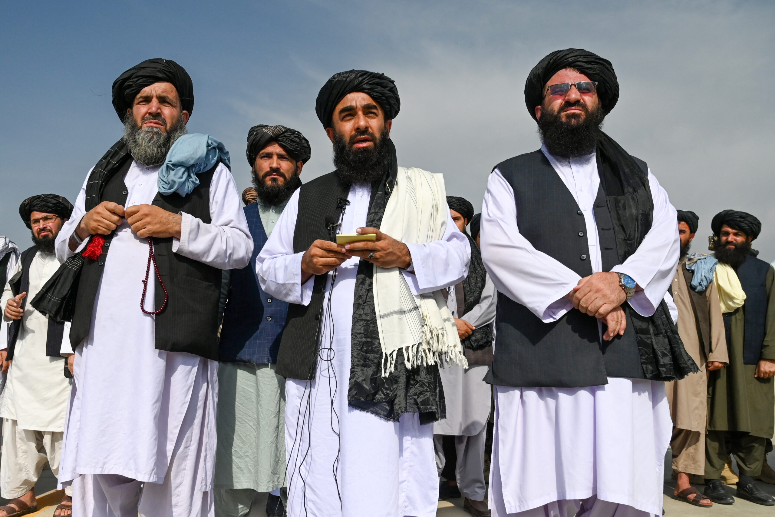ตาลีบัน ยิงปืนฉลอง หลังสหรัฐถอนกองทัพ ออกจากอัฟกานิสถาน – ต่างประเทศ