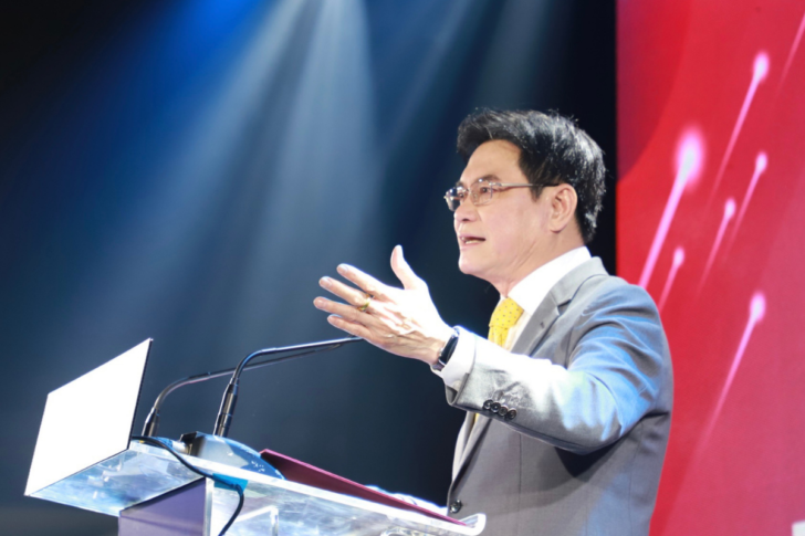 จุรินทร์ พร้อมช่วยเอสเอ็มอีกว่า 8 แสนรายแข่งขันในตลาดโลกได้ จุรินทร์ พร้อมช่วยเอสเอ็มอีกว่า 8 แสนรายแข่งขันในตลาดโลกได้