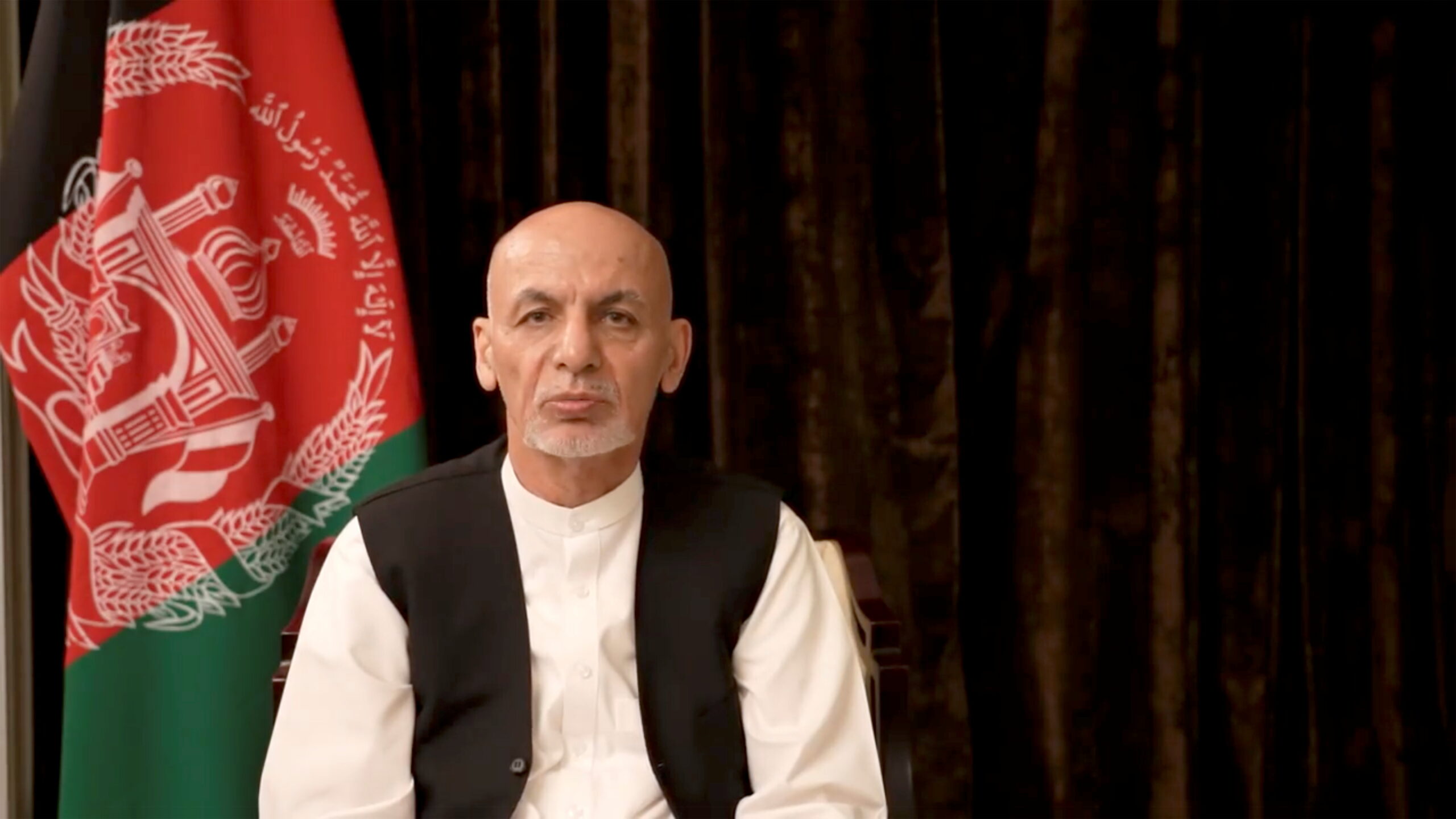 ผู้นำอัฟกานิสถาน ตอบ ขนเงินมหาศาลหนีออกนอกประเทศ จริงหรือไม่ ? – ต่างประเทศ