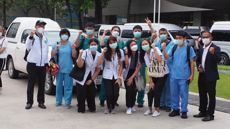 แพทย์ชนบทบุกกรุง ตั้งเป้าตรวจ Rapid Test 2.5 แสนราย เน้นชุมชนแออัด