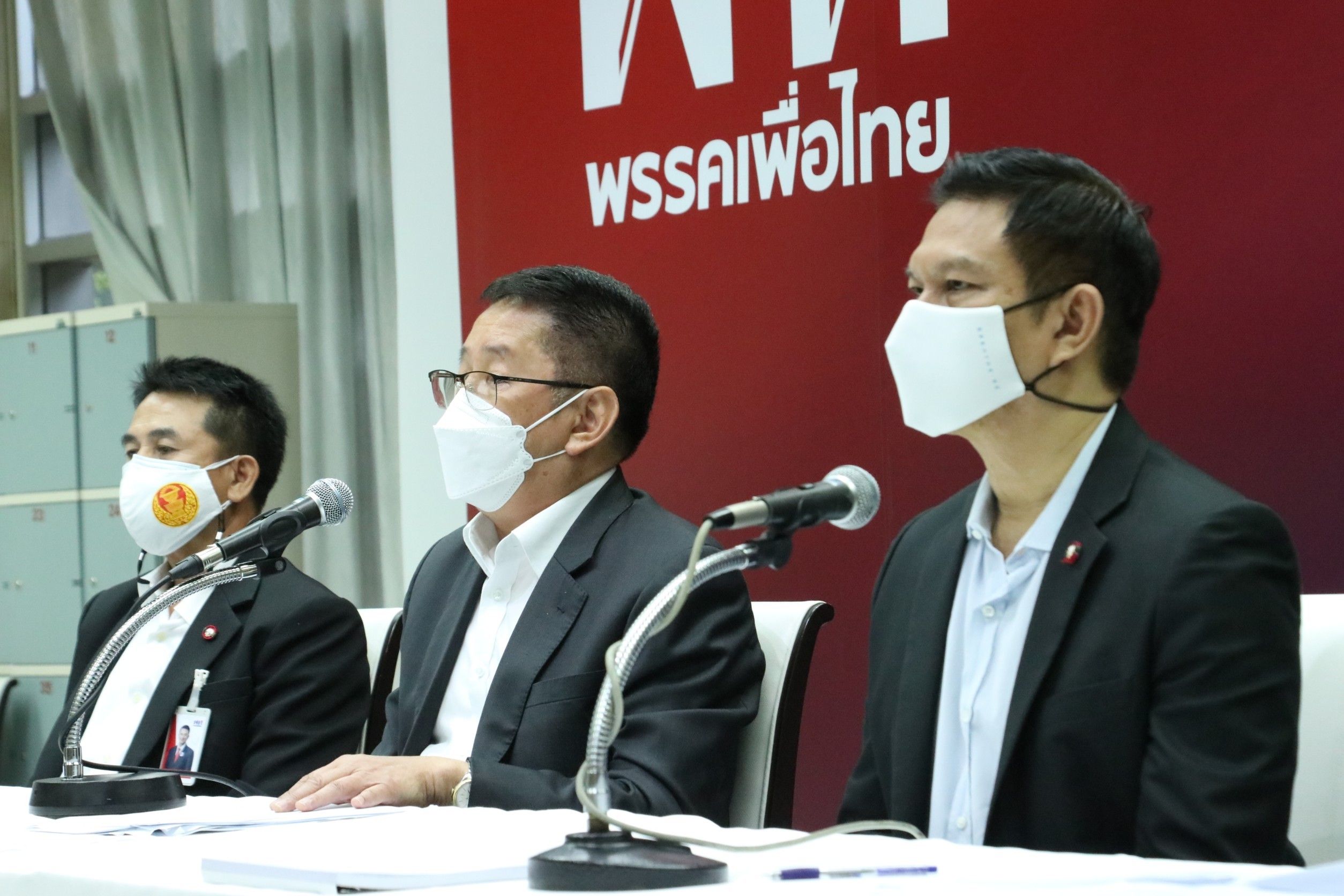 เพื่อไทย ย้ำโยกงบฯ 1.6 หมื่นล้าน เข้างบฯกลาง ไม่ตกเป็นเหยื่อ “ประยุทธ์”
