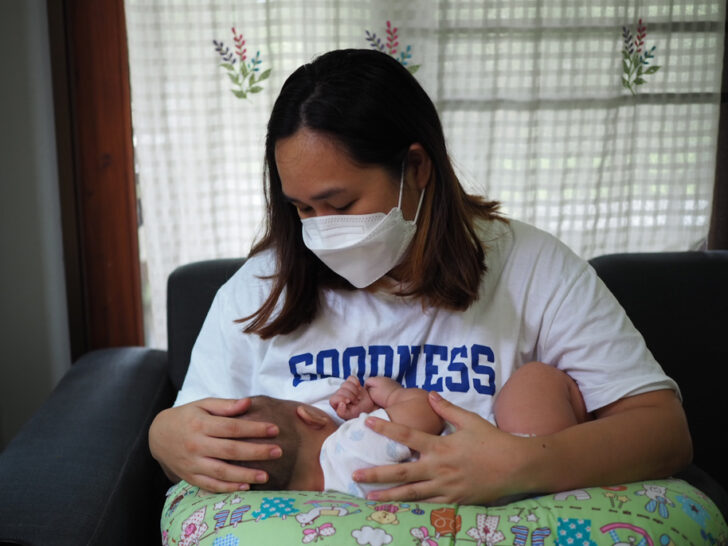 ให้นมลูก