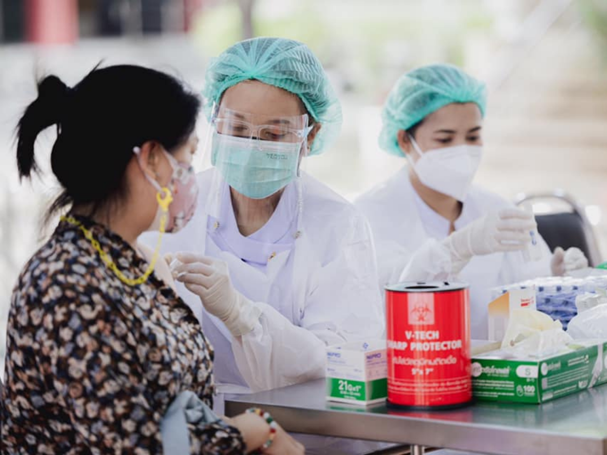 ราชวิทยาลัยจุฬาภรณ์ เผยเหตุ 41 องค์กรท้องถิ่น ไม่ได้วัคซีนซิโนฟาร์ม