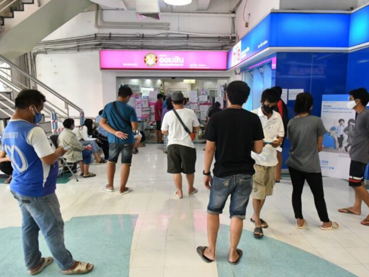 กทม.ประกาศเปิดธนาคาร สถาบันการเงิน ในห้าง ถึง 2 ทุ่ม เริ่มพรุ่งนี้