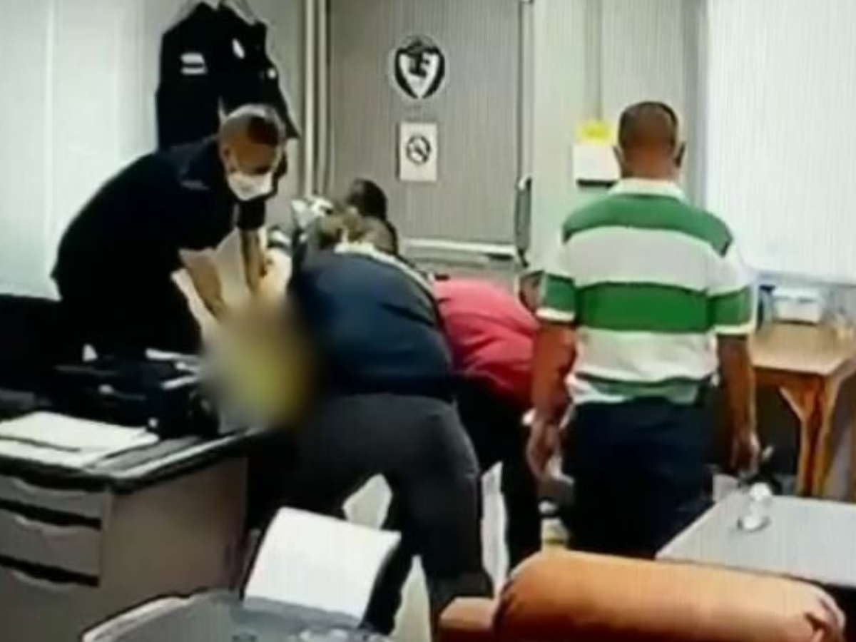 เปิดปมคลิปถุงคลุมหัวผู้ต้องหาเสียชีวิต “ประยุทธ์” สั่งตรวจสอบ