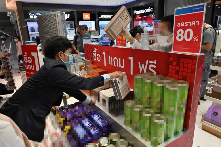 THAILAND-HEALTH-VIRUS-TRANSPORT ห้างฯอัดโปรโมชั่น