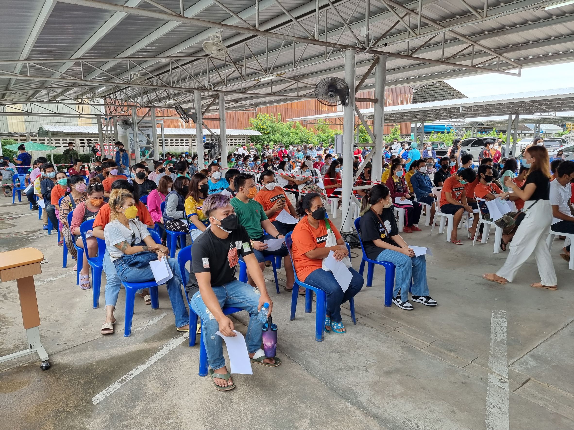 เอกชนชุมพรลงขัน 3.8 ล้าน ซื้อซิโนฟาร์มฉีดให้ประชาชน-แรงงานต่างด้าว