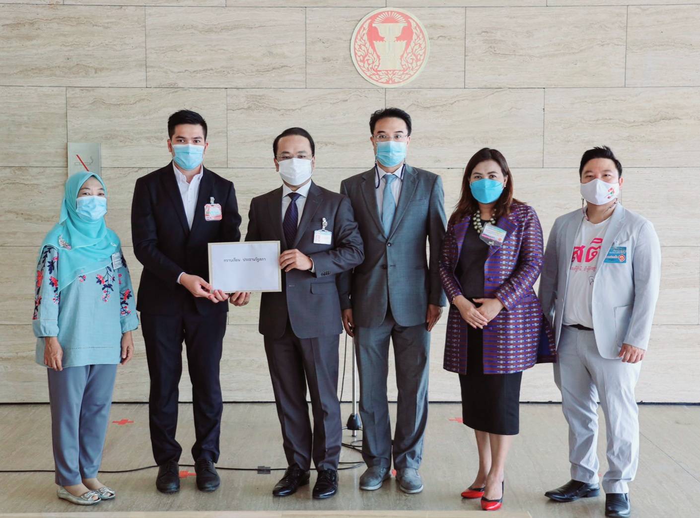 ปริญญ์ กระทุ้ง ศบค. ยกเลิกเคอร์ฟิว หลังผู้ประกอบการรายย่อยช้ำหนัก