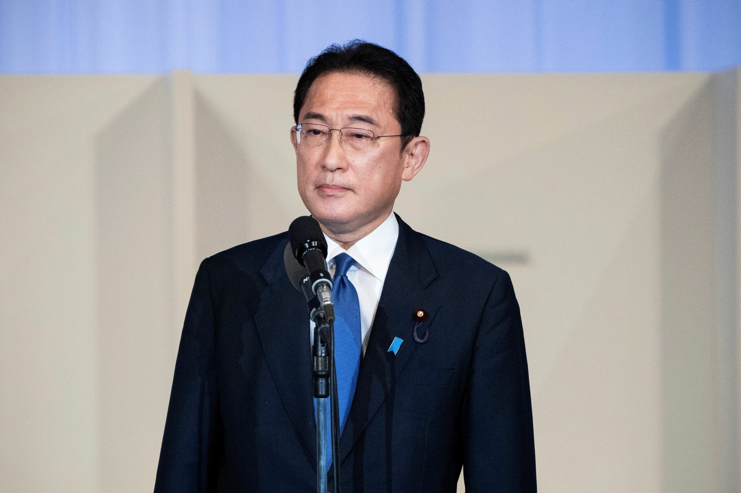 “ฟูมิโอะ คิชิดะ” นายกรัฐมนตรีญี่ปุ่นคนใหม่ หลังได้รับเลือกเป็นผู้นำพรรค