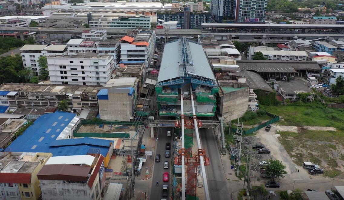 “กรมราง” แนะ รฟม. ผุดสกายวอล์กเพิ่ม “รถไฟฟ้าชมพู-เหลือง”