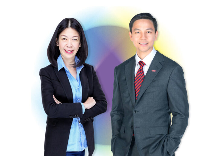 ชนิกานต์ โปรณานันท์ รองกรรมการผู้จัดการ Marketing & Operation Lead บริษัท ไมโครซอฟท์ (ประเทศไทย) จำกัด (ซ้าย) ณัฐวุฒิ อมรวิวัฒน์ กรรมการผู้จัดการใหญ่ (ร่วม)-ดิจิทัล บริษัท ทรู คอร์ปอเรชั่น จำกัด (มหาชน) (ขวา)