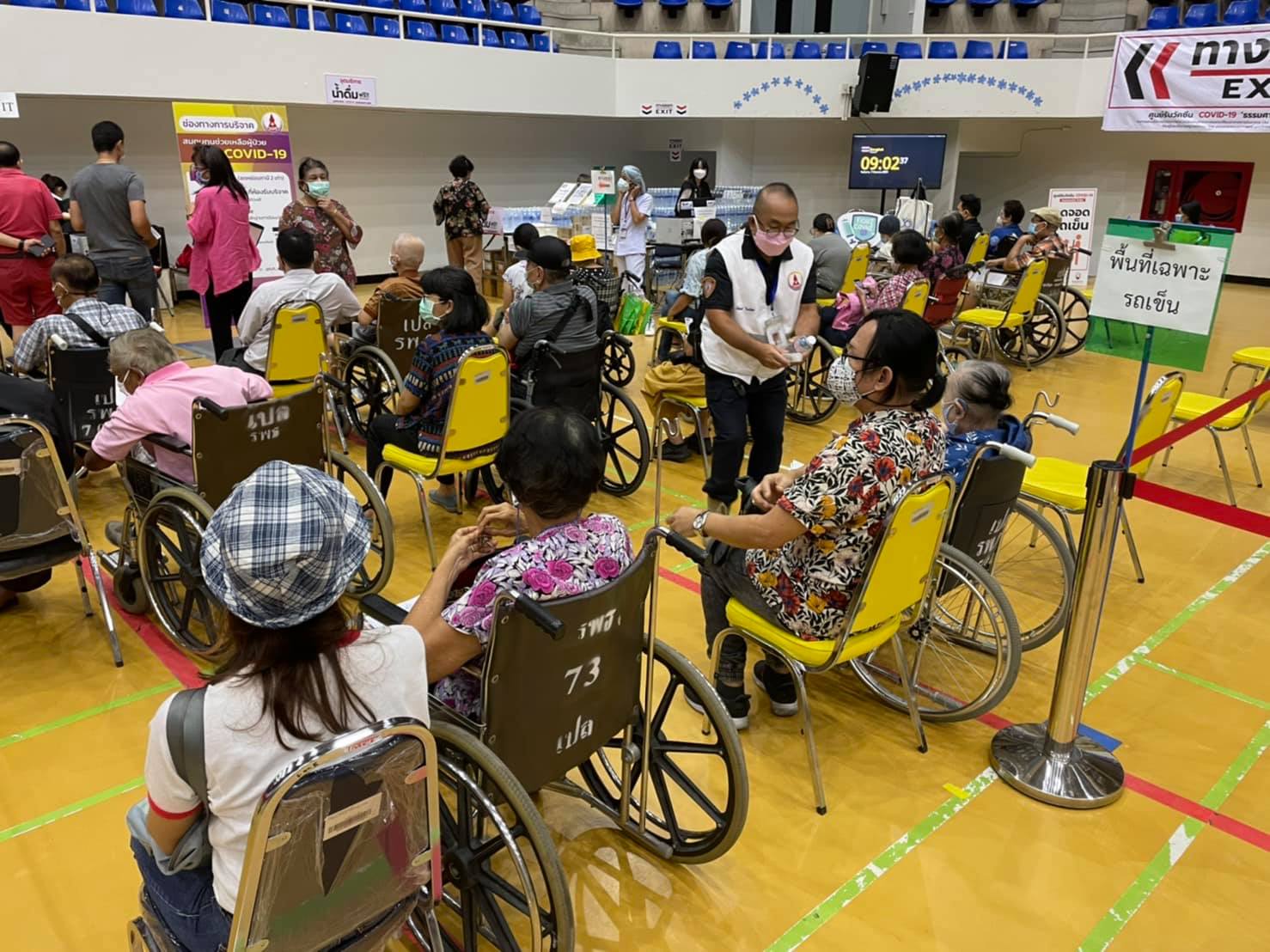 รพ.สนามธรรมศาสตร์ เร่งจัดทัพ-กำลังคน รับมือโควิดระลอก 5