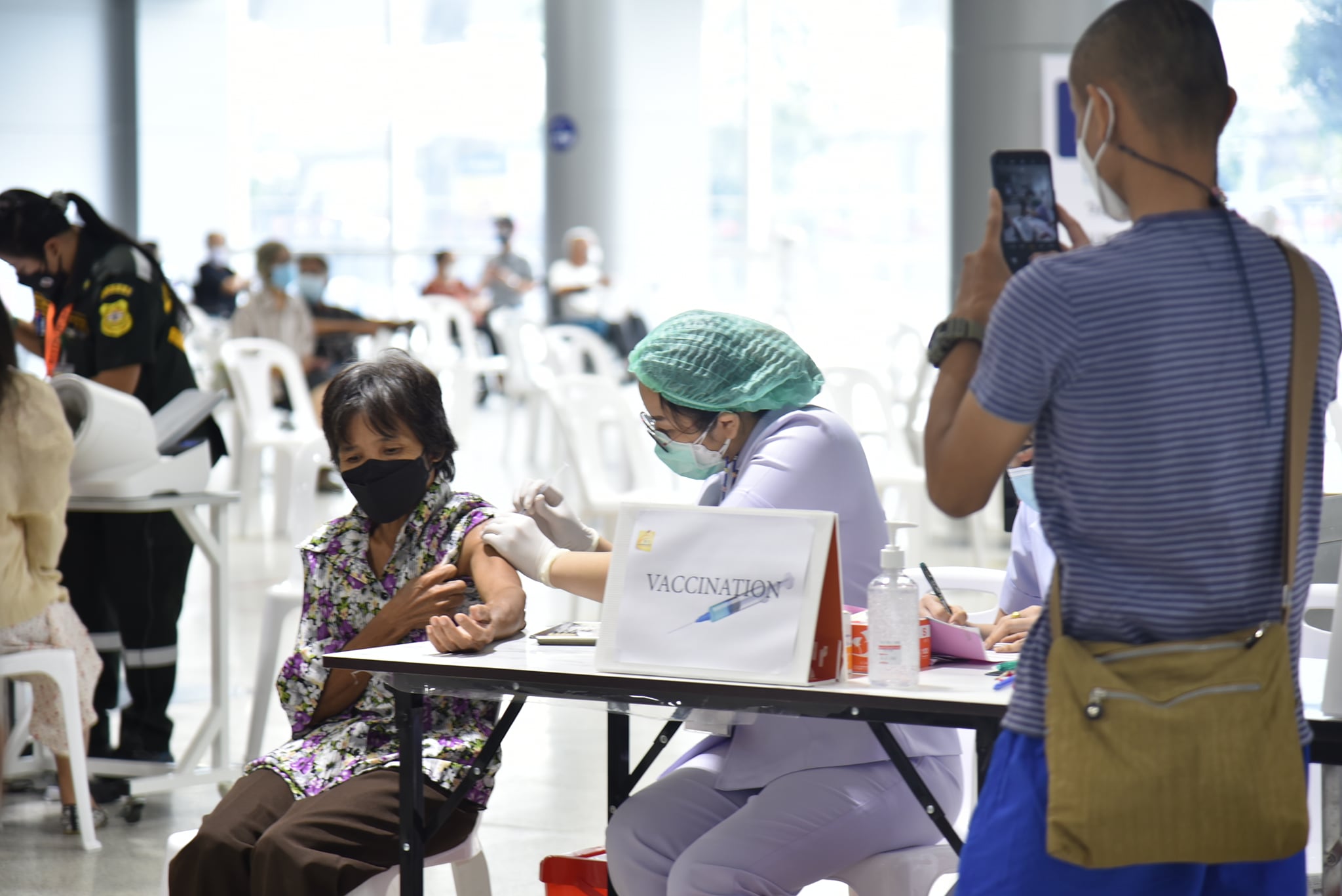 เปิดพิกัดฉีดวัคซีนกระตุ้นเข็ม 3 "กทม.-ปทุมธานี-สมุทรปราการ" 24 ก.ย. นี้