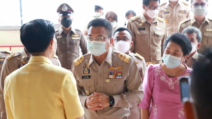 ผู้ว่าฯใหม่ สมุทรสาคร ทำงานวันแรก เชื่อมือทุกภาคส่วน พร้อมแก้ปัญหาโควิด ผู้ว่าฯใหม่ สมุทรสาคร ทำงานวันแรก เชื่อมือทุกภาคส่วน พร้อมแก้ปัญหาโควิด