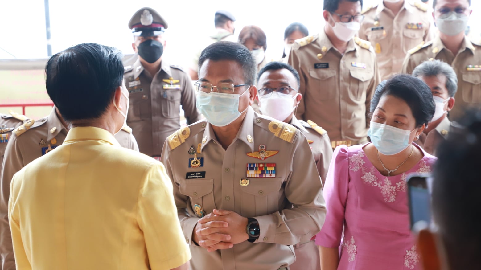 ผู้ว่าฯสมุทรสาครคนใหม่ ทำงานวันแรก เผยหนักใจบ้าง แต่เชื่อมือทีมงาน