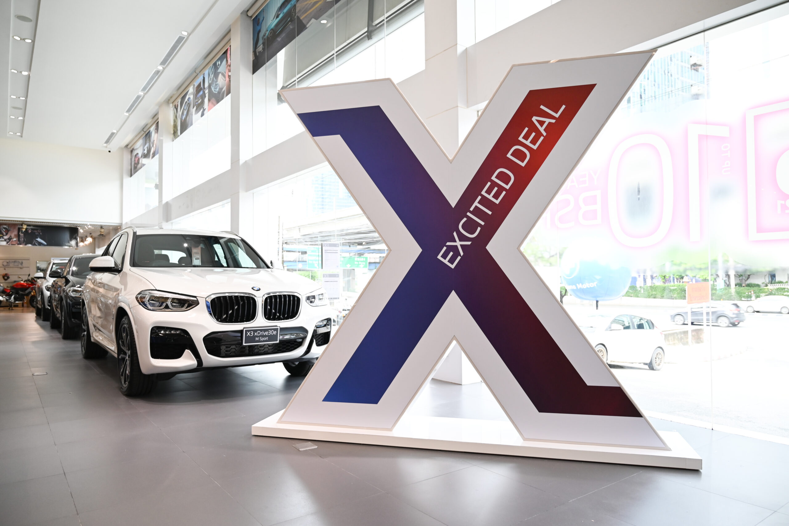 “บาเซโลนา มอเตอร์” จัดใหญ่ซื้อ BMW X3 ขับฟรีหนี่งปีเต็ม – ยานยนต์