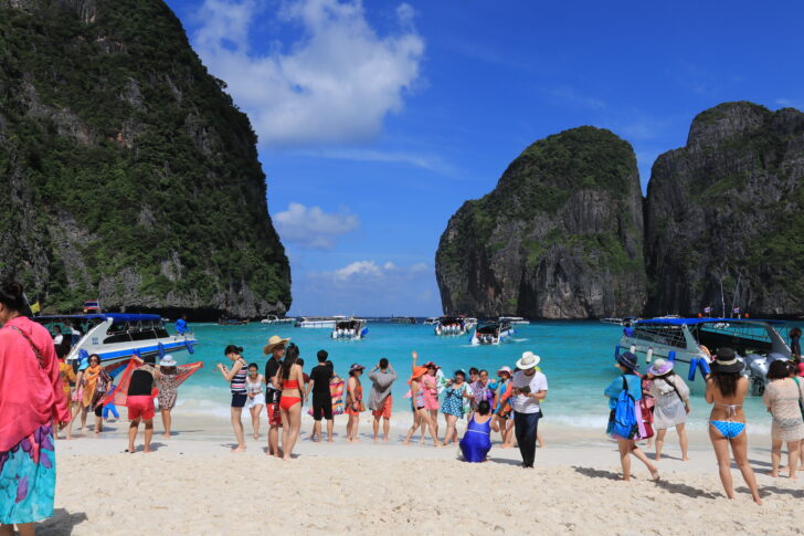 ชมรมธุรกิจการท่องเที่ยว”เกาะพีพี”จ.กระบี่ งดเดินทางเข้า-ออก 7 วัน หลังยอดโควิดพุ่ง ชมรมธุรกิจการท่องเที่ยว”เกาะพีพี”จ.กระบี่ งดเดินทางเข้า-ออก 7 วัน หลังยอดโควิดพุ่ง
