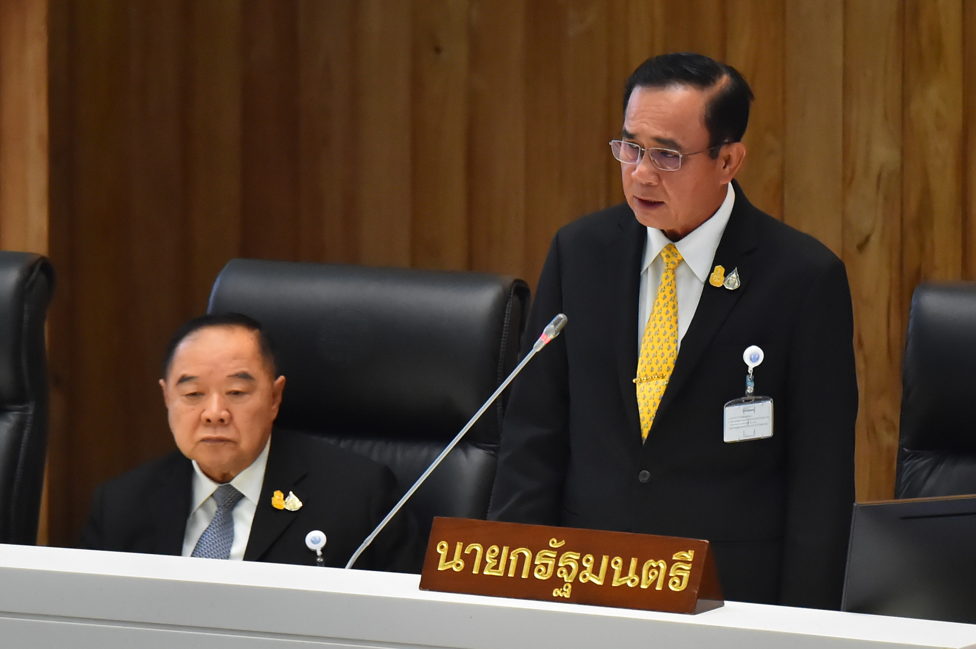 “ประวิตร” ยันไม่มีปัญหา ในพลังประชารัฐ ลั่น “นายกฯไป ผมก็ไป”