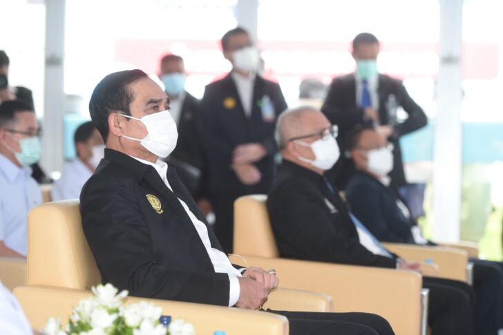 พล.อ.ประยุทธ์ จันทร์โอชา นายกรัฐมนตรีและรมว.กลาโหม พล.อ.ประยุทธ์ จันทร์โอชา นายกรัฐมนตรีและรมว.กลาโหม
