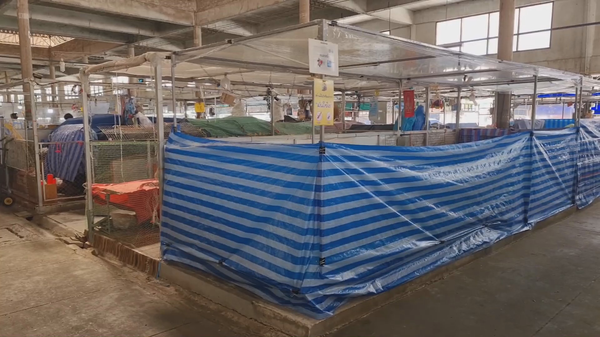 คลัสเตอร์ตลาดสุรนารี โคราช ลามไม่หยุด ติดเชื้อพุ่ง 447 ราย