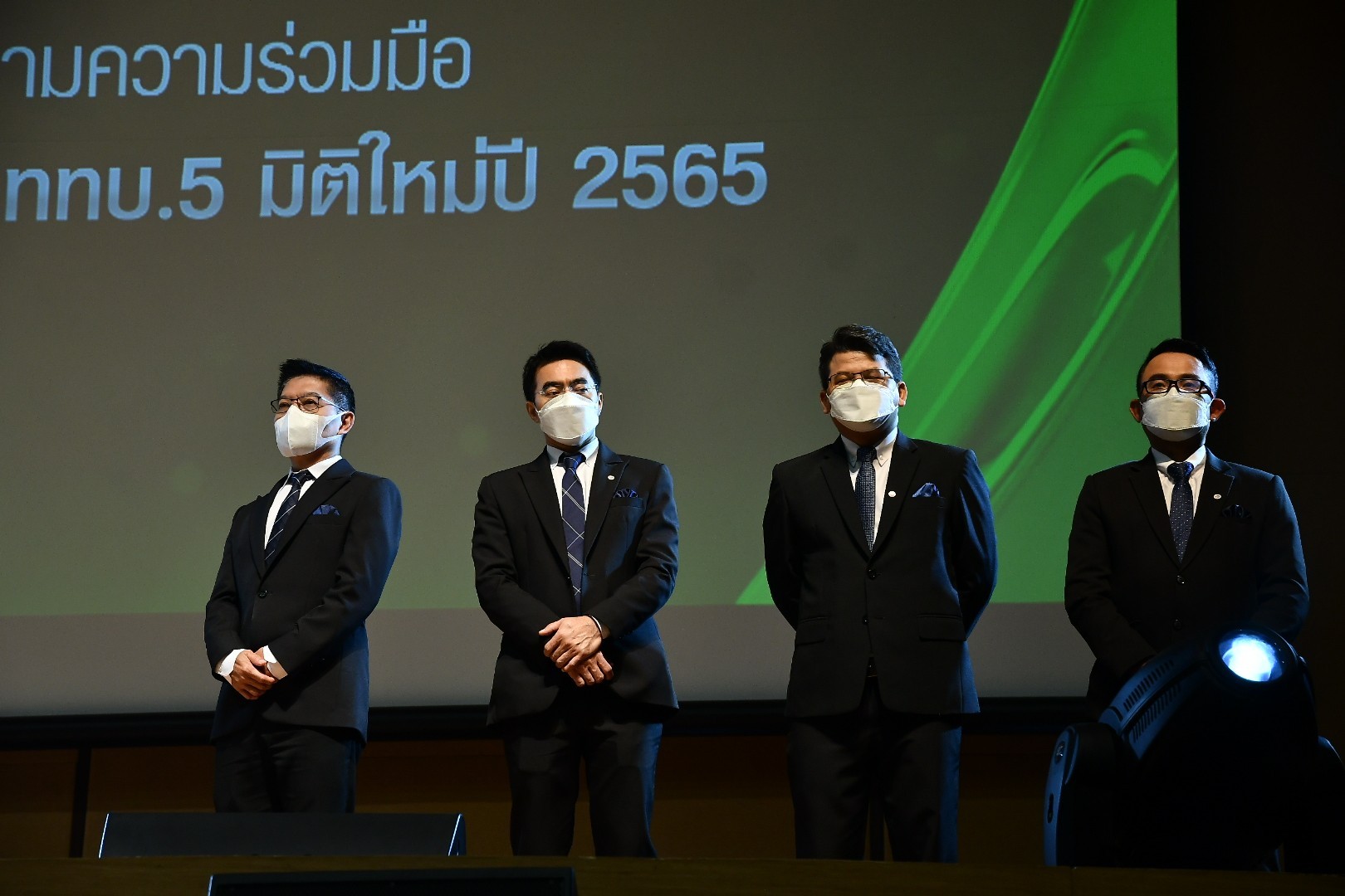ช่อง 5 ดึงกนก-ธีระ อัพเรตติ้งข่าวท็อป 3 ใน 3 เดือน