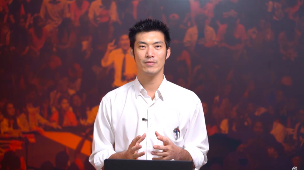 มูลนิธิคณะก้าวหน้า : ธนาธร สานต่ออุดมการณ์การเมือง อนาคตใหม่