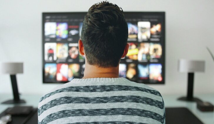tv-3774381_1920-2