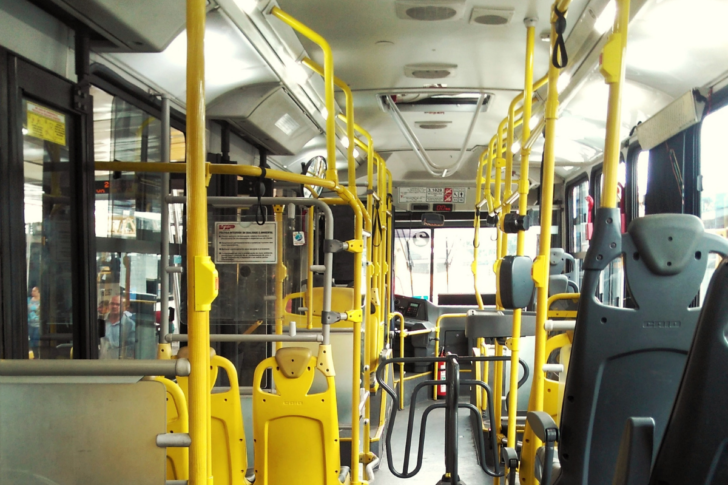รถเมล์ รถโดยสารสาธารณะ