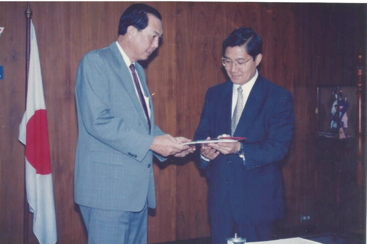 รูปกว่าจะเป็นเจ้าสัว