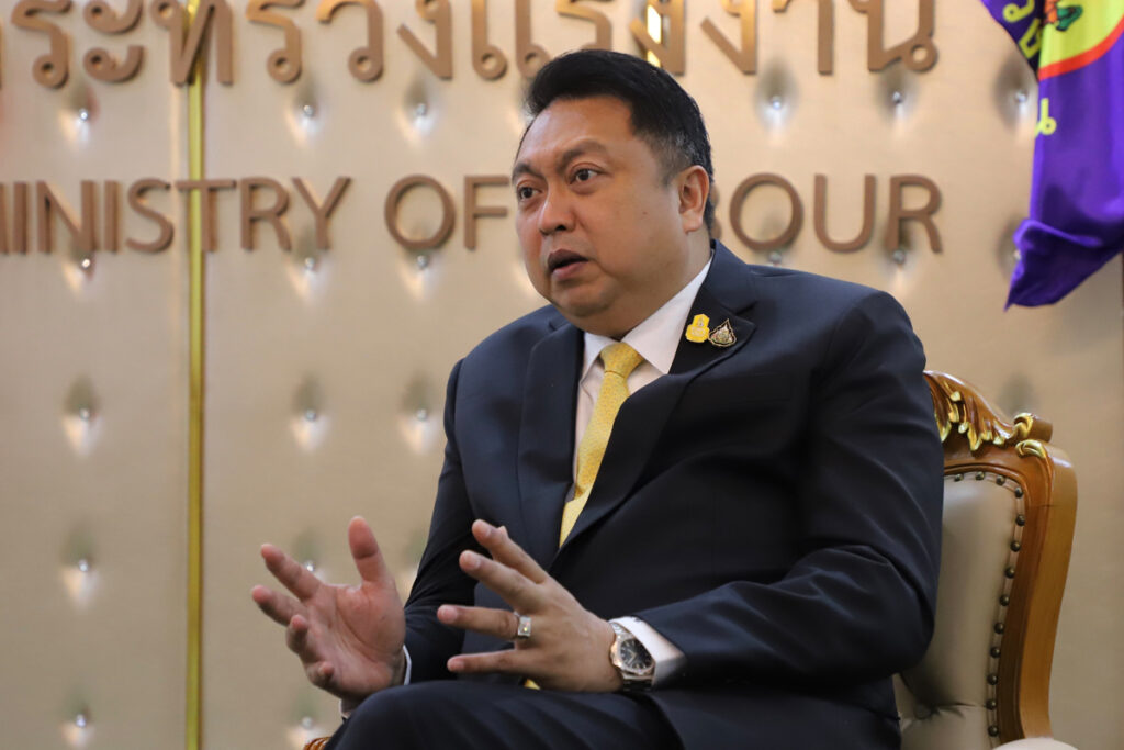 สุชาติ เดือด ข่าวชง ประยุทธ์ ปรับ ครม. “ผมมีกาลเทศะพอ”
