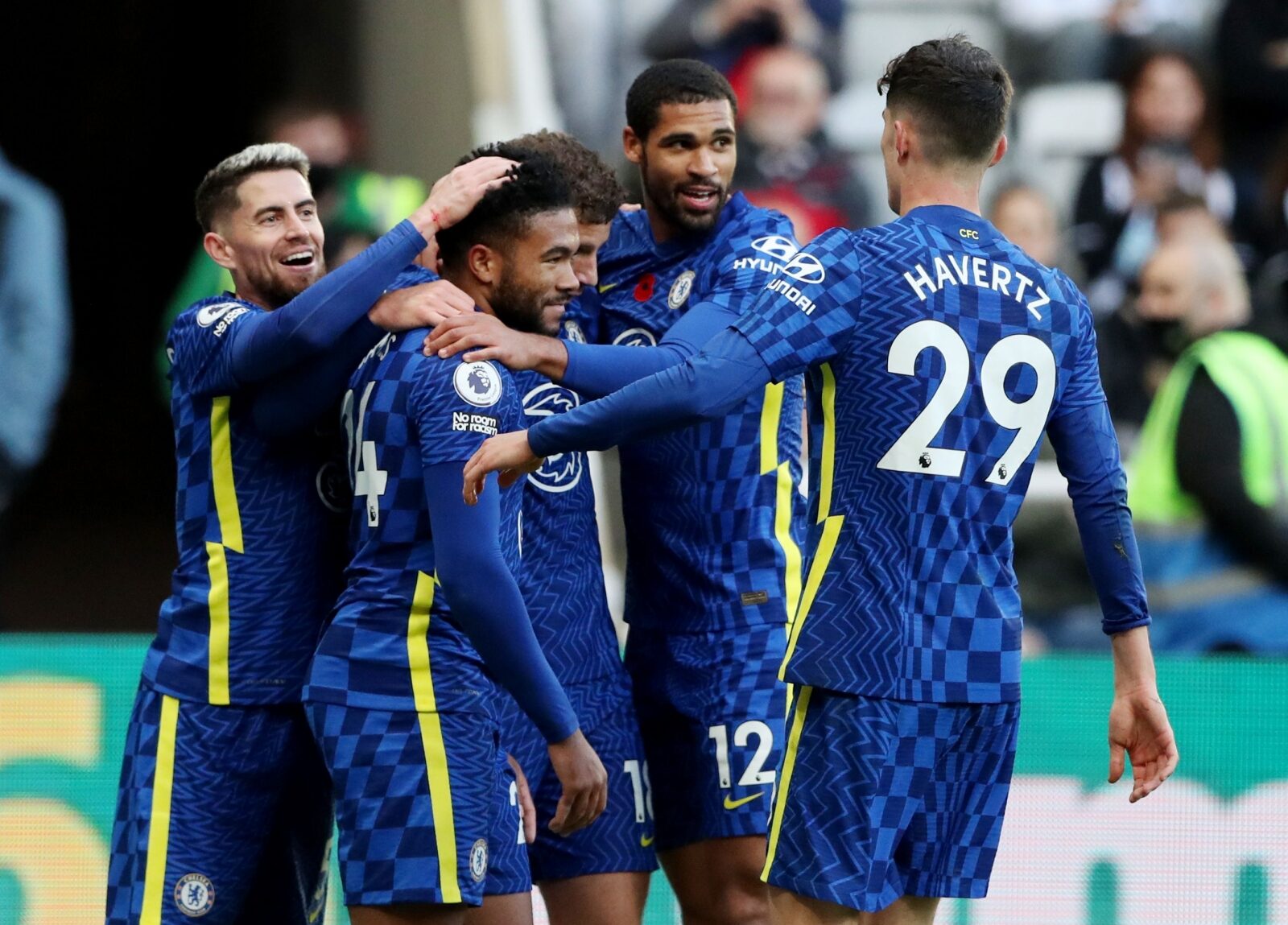 ผลบอลพรีเมียร์ลีก เชลซี ถล่ม นิวคาสเซิล 3-0 ลิเวอร์พูลเสมอ แมนฯซิตี้พ่าย