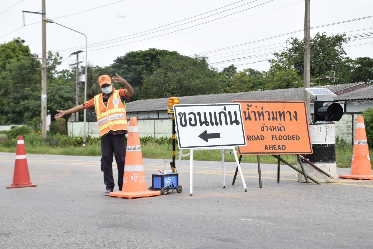 “ทางหลวง”เผย 11 จังหวัด 26 สายทางยังมีปัญหาน้ำท่วมหนัก
