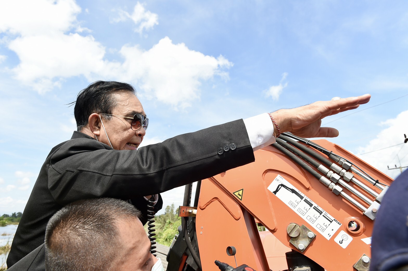 ประยุทธ์ ขีดเส้น เร่งระบายน้ำภายใน 1 เดือน จ่อเยียวยาเพิ่ม