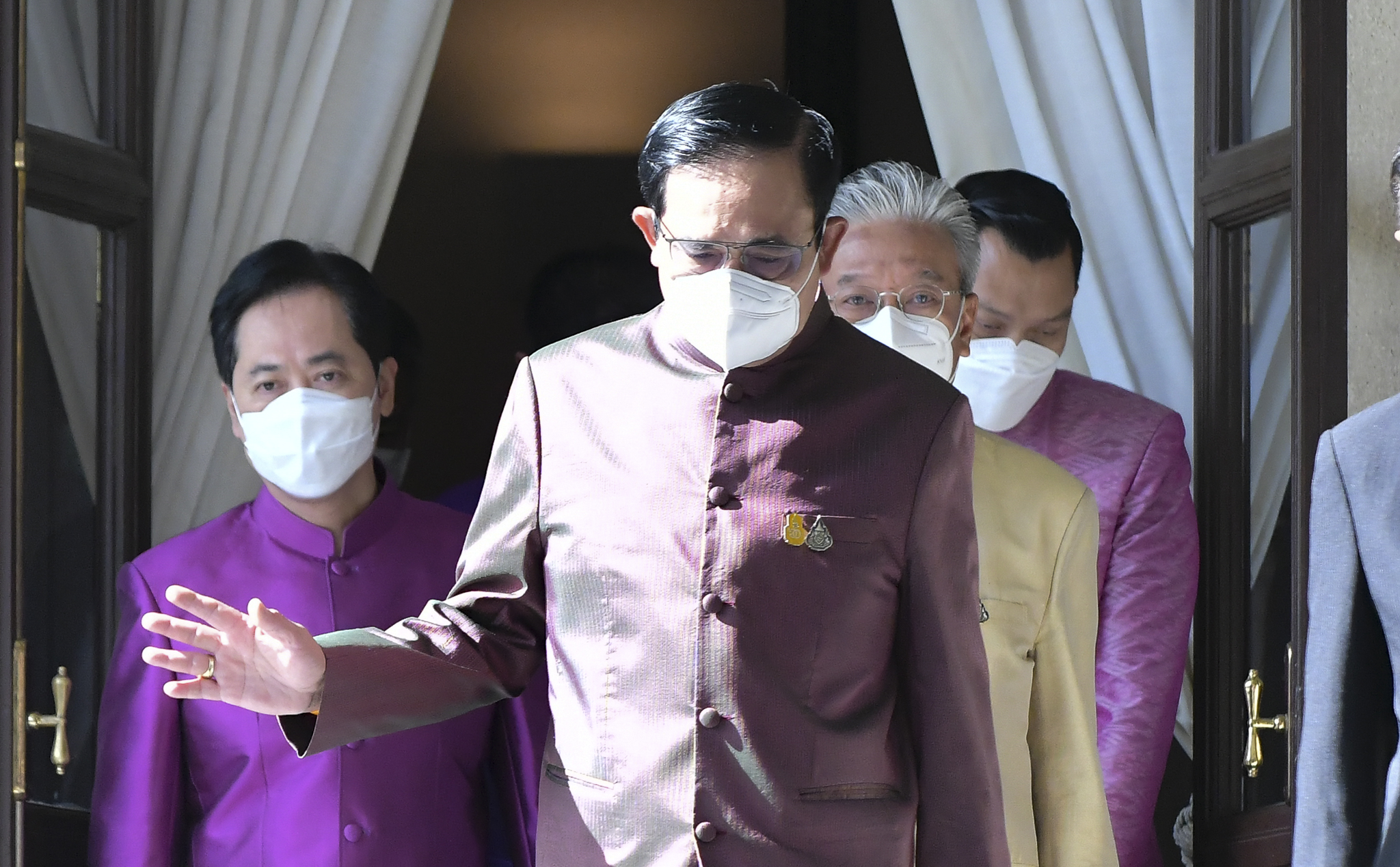 ประยุทธ์ ย้ำ “ไม่ยุบสภา” มีแต่เลือกตั้งนายก อบต. โบ้ยสื่อวิเคราะห์เอง
