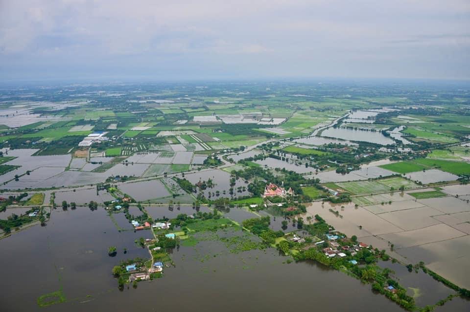 “ประวิตร” ลงพื้นที่ขอนแก่น พร้อมสั่งเร่งลดผลกระทบน้ำท่วมทั่วประเทศ
