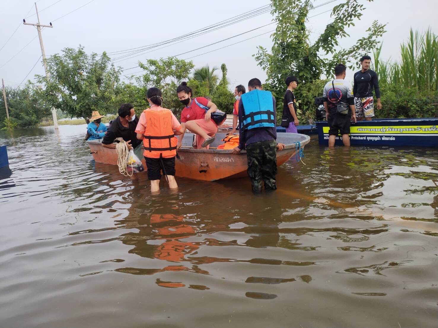 ปภ. สรุป 14 จังหวัดน้ำท่วม เสียชีวิตแล้ว 14 ราย