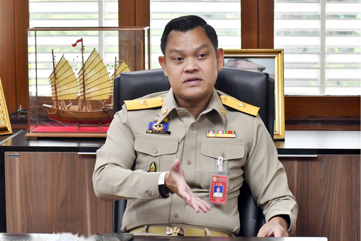 ธนกร : โฆษกรัฐบาล 3 ป. ยอ “ประยุทธ์” ซื่อสัตย์ ทันโลก เทิดทูนสถาบัน
