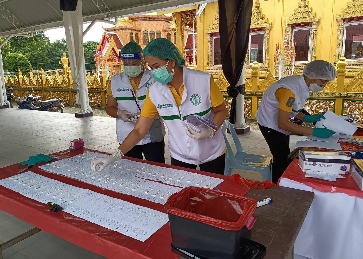 ศบค.พบผู้ป่วยโควิดวันนี้ (21 ต.ค.) 9,727 ราย ติดเชื้อ ATK เพิ่ม 2,161 คน