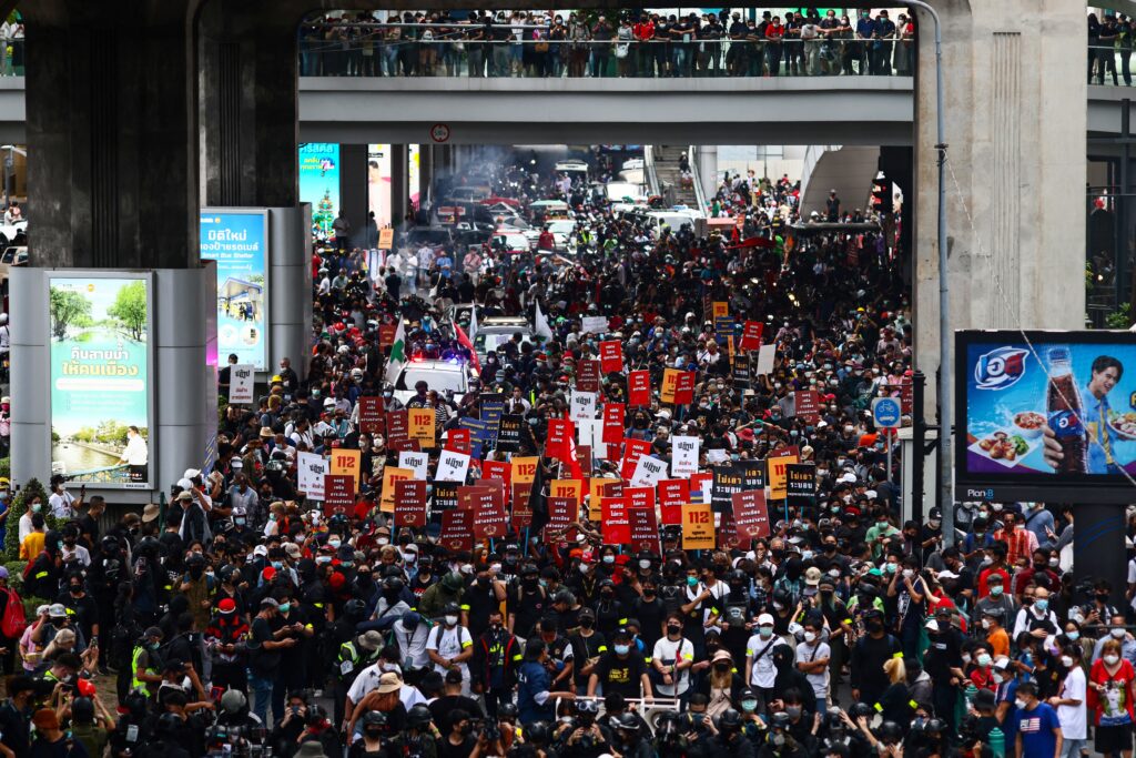 Parade towards the German Embassy
