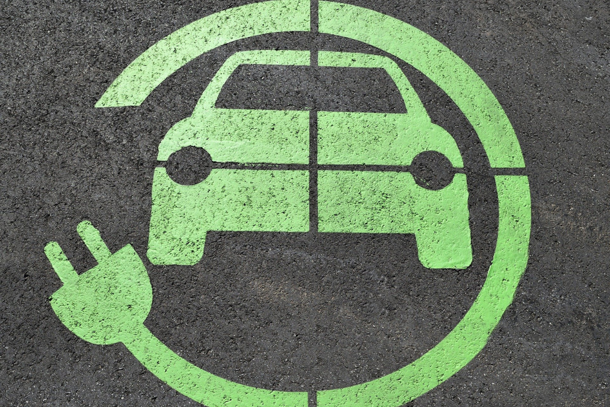 ซื้อรถยนต์ไฟฟ้า (EV) ต้องปรับปรุงระบบไฟฟ้าที่บ้านอย่างไรบ้าง ? – ยานยนต์