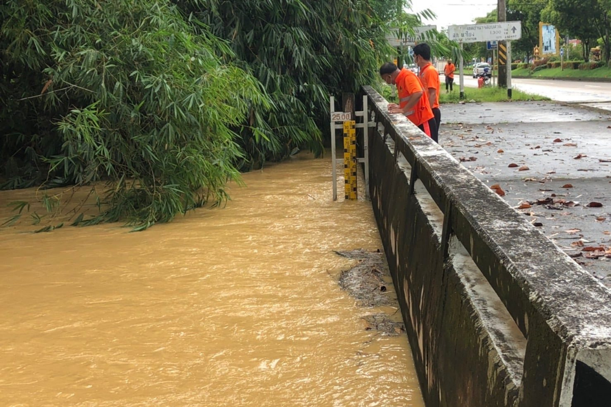 ปภ.เผย สถานการณ์น้ำท่วม 10 จังหวัดยังอ่วม