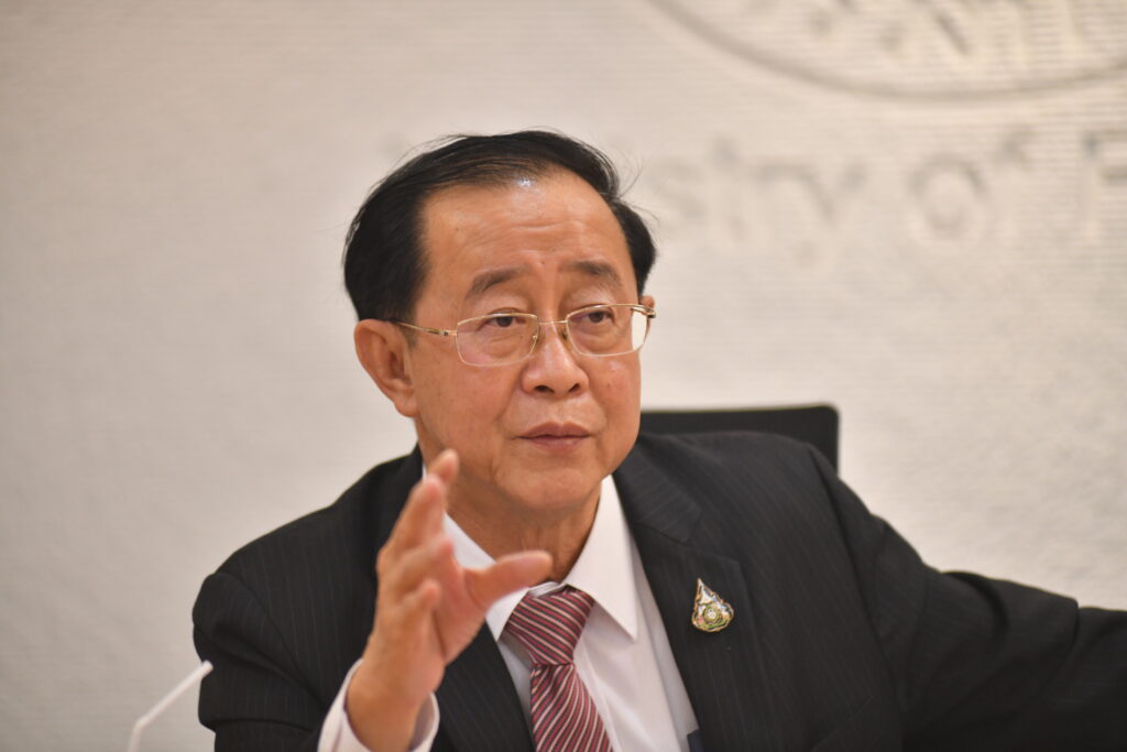 “อาคม” สั่ง สคร. เร่งเบิกจ่ายงบฯลงทุนปีงบฯ’65 ไม่น้อยกว่า 95%